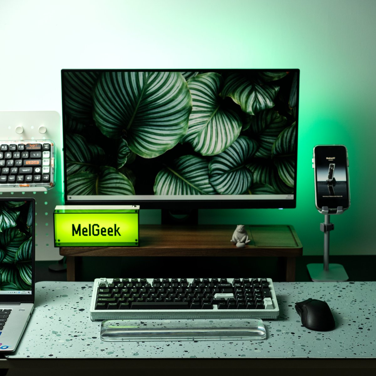 MelGeekworld's tweet photo. Modern97 Fountain
Which color do you like?
ocean or fountain?😼
#melgeek #modern97 #mechanicalkeyboard #desksetup #sonic53 https://t.co/mFNJhmjFwC