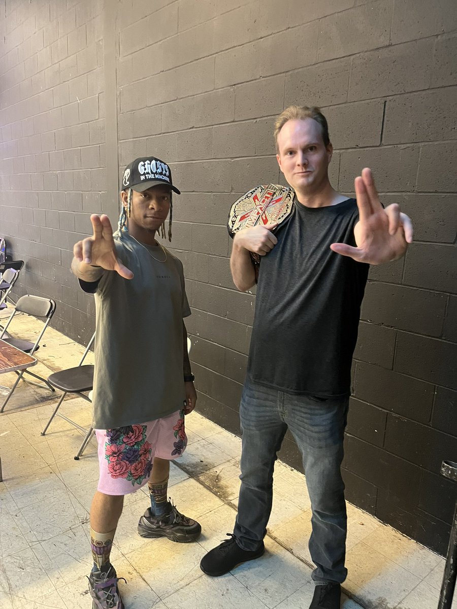 ChrisRenn1990's tweet photo. Me and the current @IMPACTWRESTLING X Division Champion, @IamLioRush!! #BadChild #LoveForLio ❤️❤️ https://t.co/AnX30P6z5e