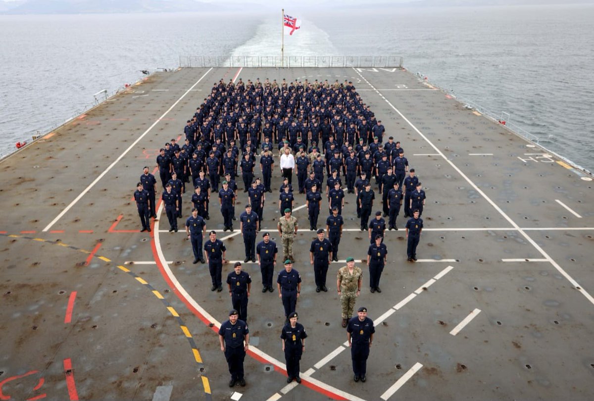 hms_albion tweet picture