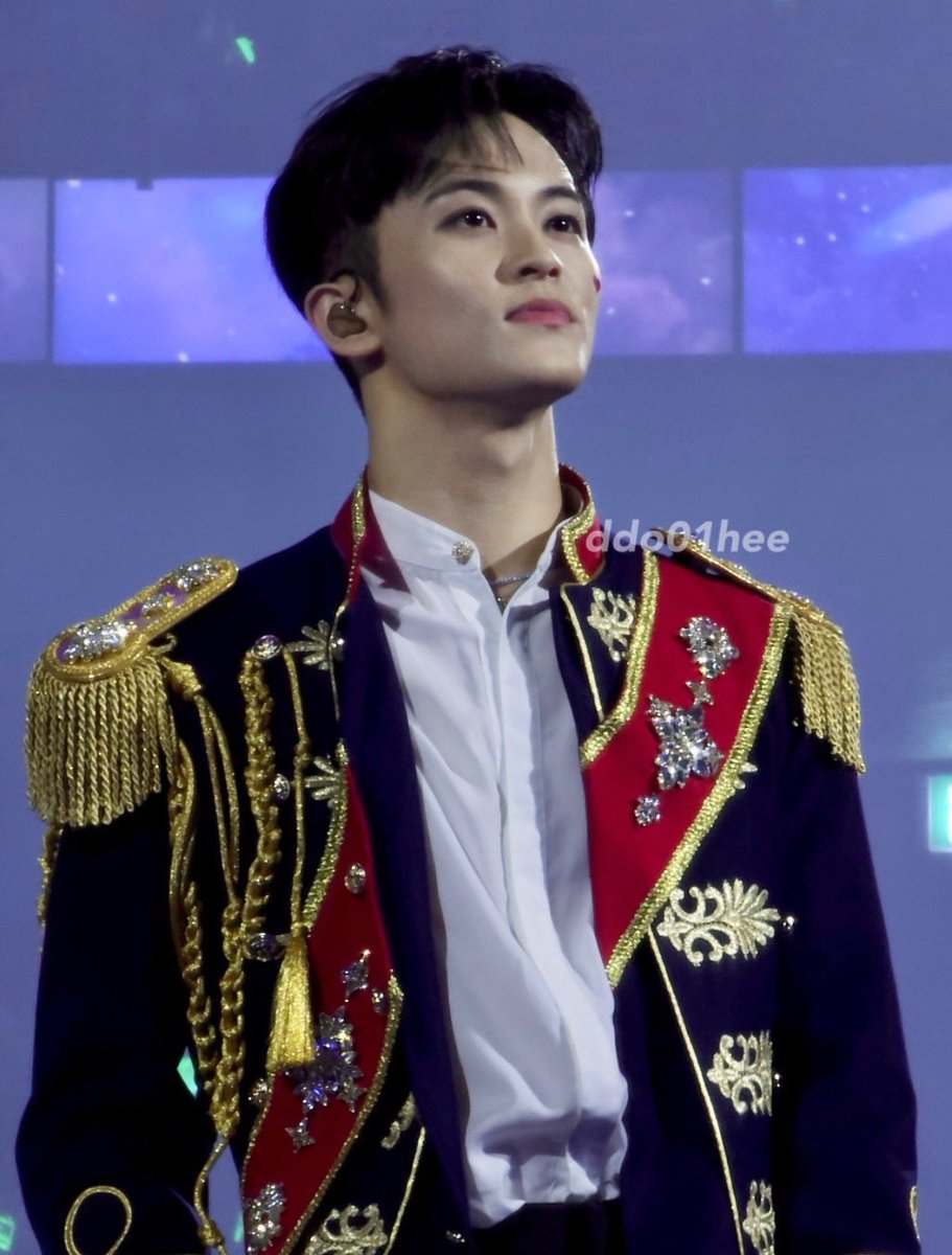hourly mark lee 🫑 tweet media