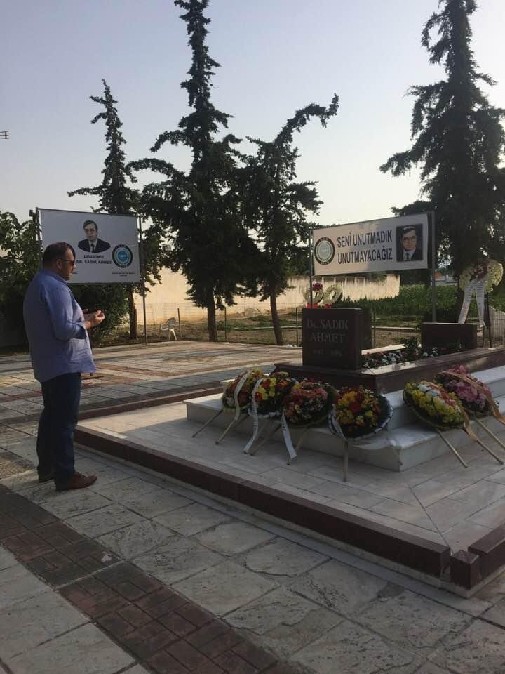 Ahirete intikalinin 28. Sene-i devriyesinde BatıTrakya Türklerinin müslüman ve Türk kimliğini son nefesine kadar savunan dava adamı Dr Sadık AHMET'i rahmetle anıyorum