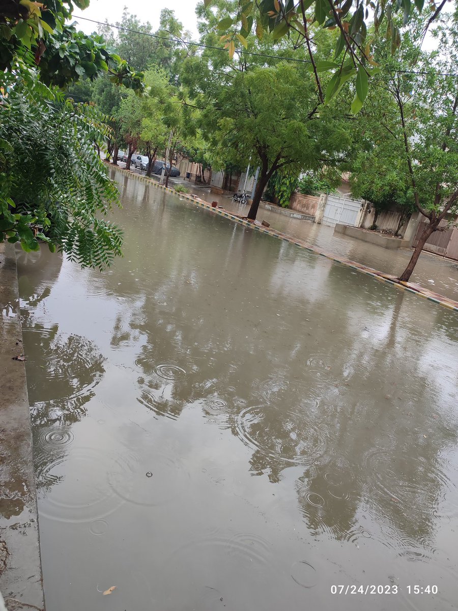 DrAsifRaza's tweet photo. Dear @murtazawahab1 @SalmanAMurad @TheTahaSaleem @TehsinAbidi @SyedNasirHShah 

131 Road, Sector 11B,near Al-Amna Ave North Karachi 
Can you plz solve this issue? no drainage for rainwater,it has been stagnant for last 3 days,increasing with every shower, entered some homes, 1/2 https://t.co/g0xB0mFQlO