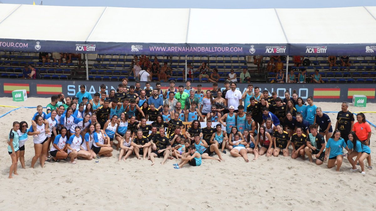 💜 ¡El último #Arena1000 de la temporada llegó a su fin con esta gran 𝐅𝐎𝐓𝐎 𝐃𝐄 𝐅𝐀𝐌𝐈𝐋𝐈𝐀! 📸

©️ Joaquín Corrales

#EnjoyTheExperience <a href="/AytoOrihuela/">AytoOrihuela</a> <a href="/dxtsorihuela/">Deportes Orihuela</a> <a href="/dipuAlicante/">Diputación de Alicante</a>