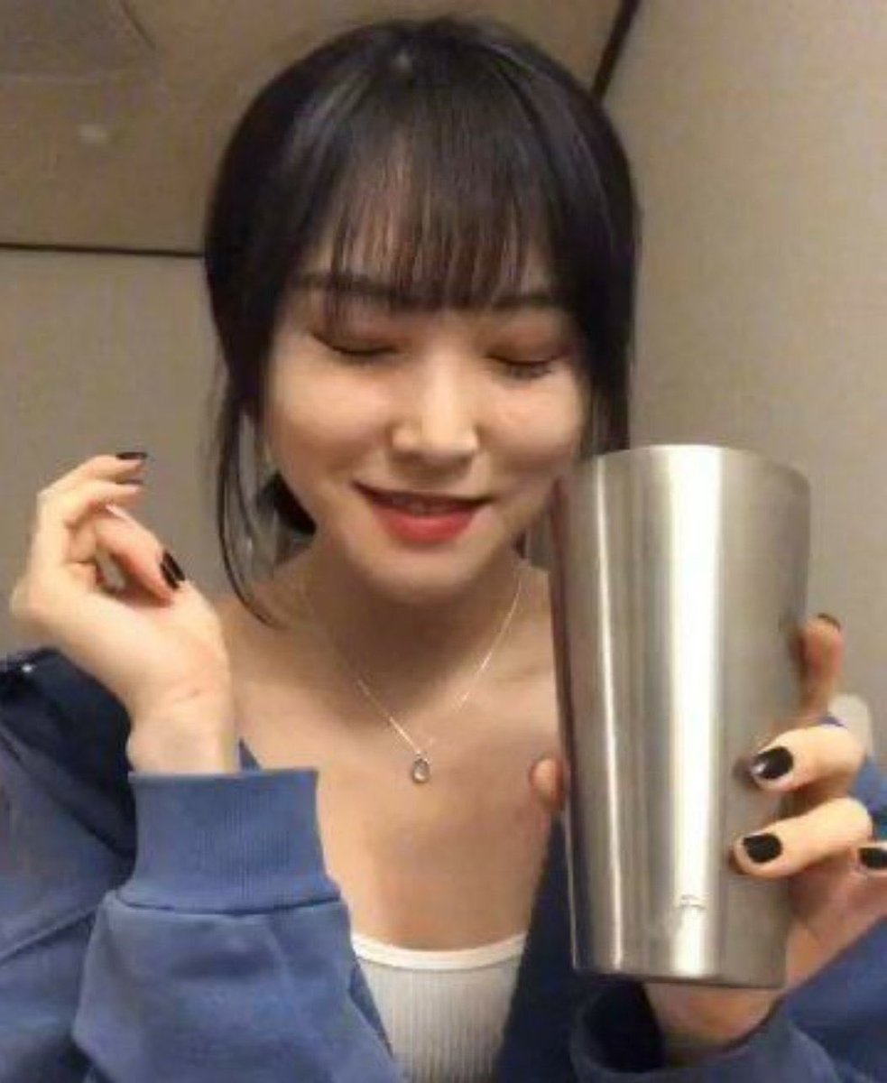 HeroicForehead's tweet photo. I was watching a tiktok video about Gfriend being the Queen of Synchronization and the comments are spitting facts after facts. Love that for them https://t.co/CPlTodLBGX