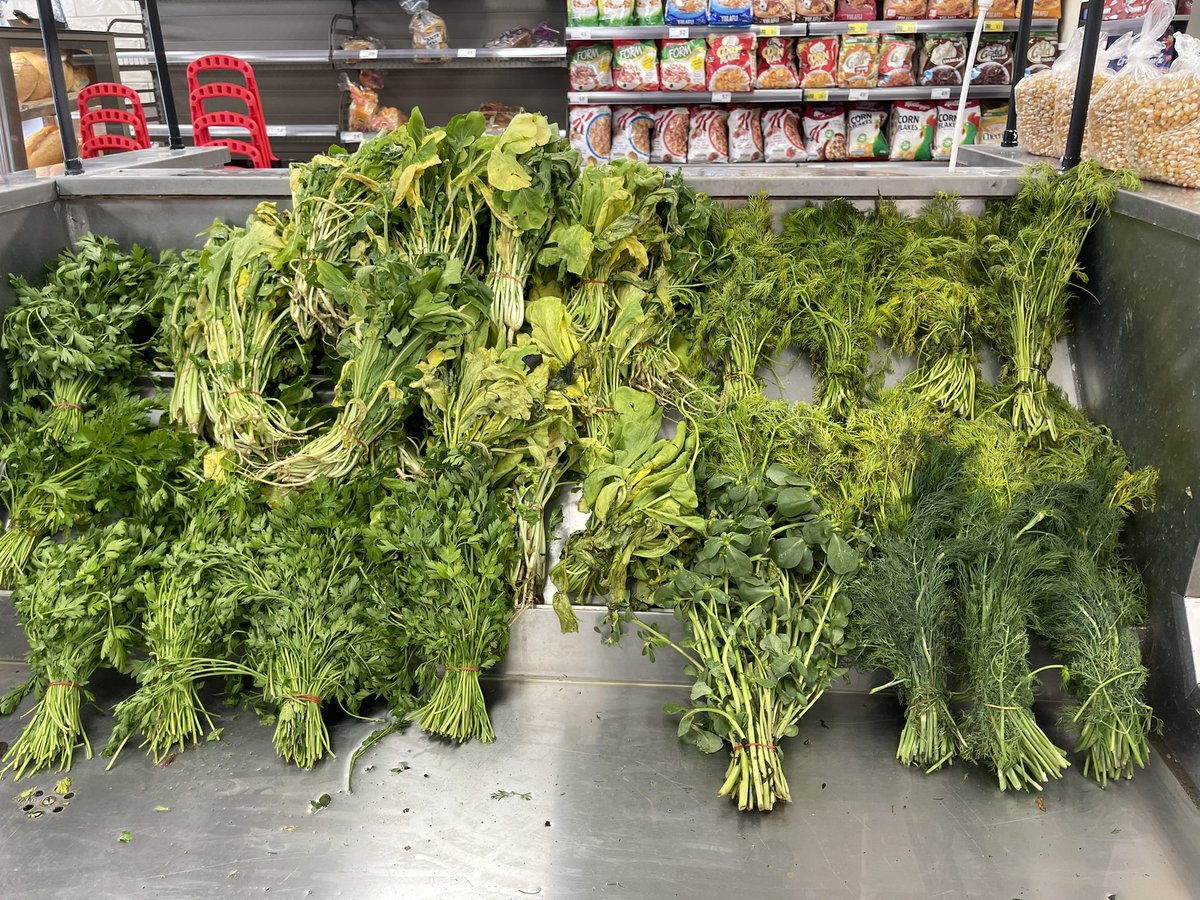 kortexifan's tweet photo. Hala bu şekilde satmasını ümitle beklemek bana fazla optimist geldi sayın Carrefour Çankırı şubesi. Kokuyu da mı almaz insan @CarrefourSA @CarrefourFrance https://t.co/p1ECK3nXKQ