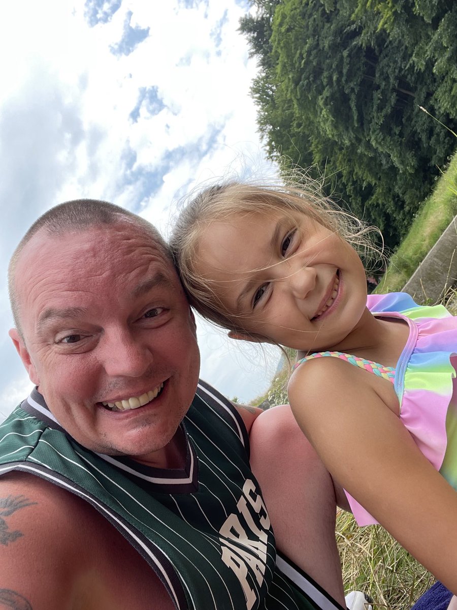 AndrewDrewrip's tweet photo. Nadia is loving it here #poland#familyholiday https://t.co/imWqmdhMy7