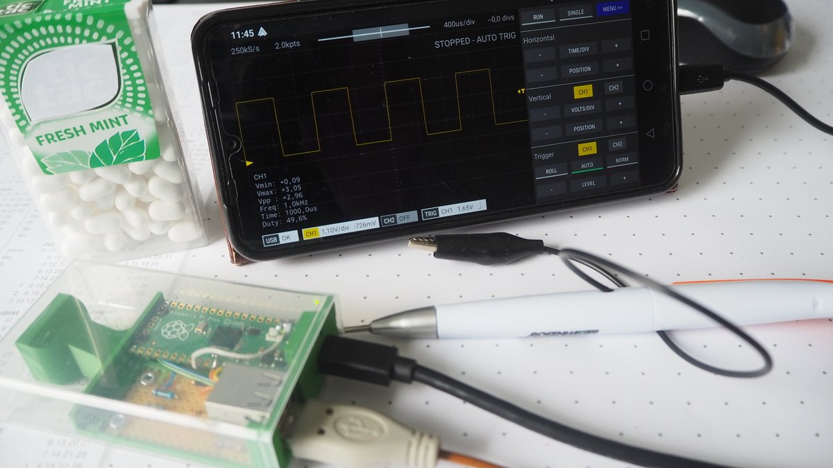 ullisun58's tweet image. #MagPiMonday I installed Scoppy FW on a Pico, used an old ballpoint pen as measuring tip and printed a 3d chassis fits inside an empty Freshment Dragees Box. Assembled all things. Now I have a MINI Oszilloskop for my MINI #PiMowBot and other electronics in an upcycled TicTac Box