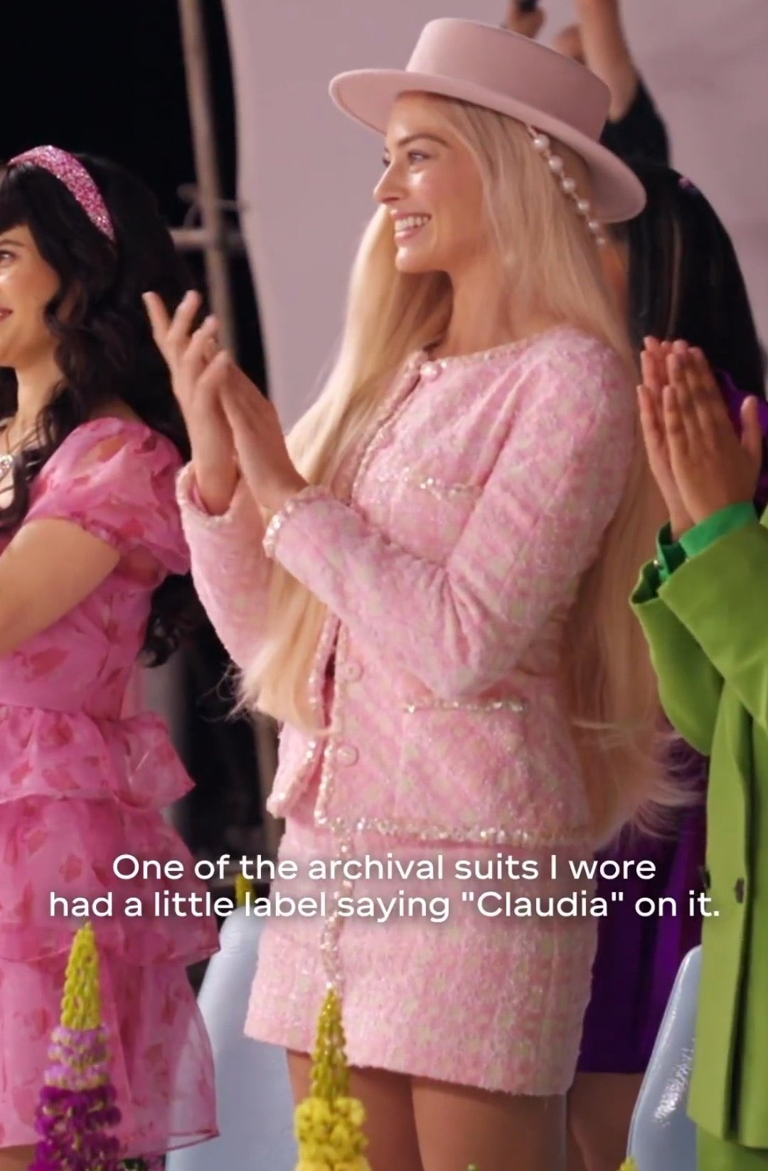Eboni🤍 on X: Margot Robbie wearing Chanel S/S 1995 in the Barbie movie  This suit is from the Chanel archives as costume designer Jacqueline Durran  worked closely with Chanel for this movie