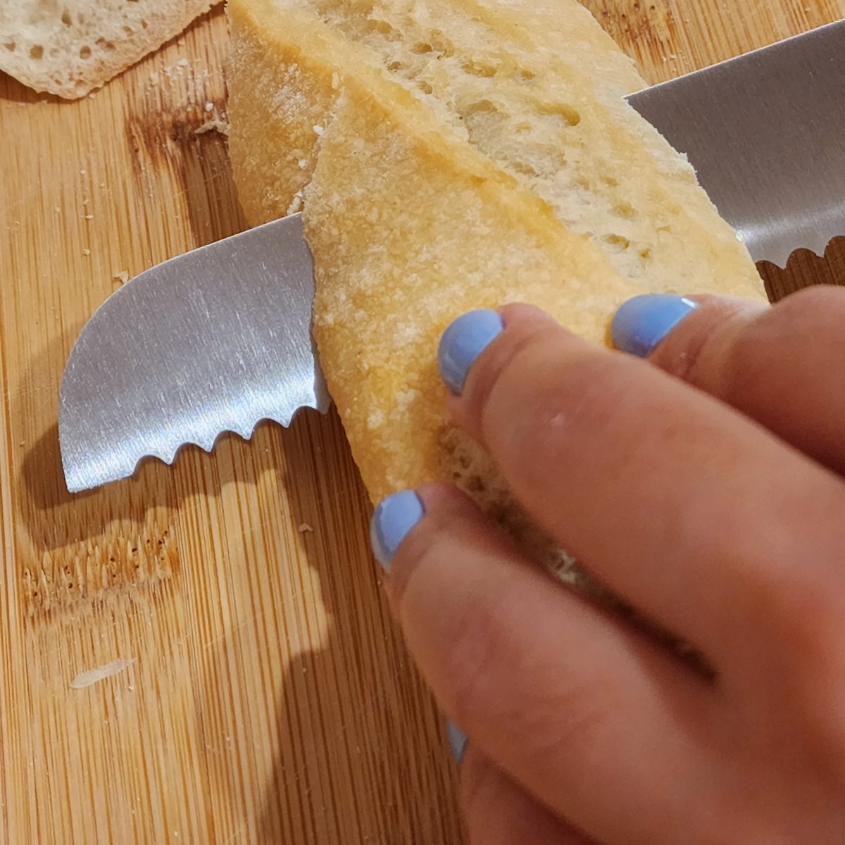 FriendlyCooks's tweet image. French Onion Soup made on stream today. We stream cooking 3 times a week on Twitch. Was a delightful day as always. twitch.tv/mickeydizzle 🥬🛒🧁🥙

 #twitch #twitchaffiliate #stream #Cooking #Food #veganfood #vegetarian #streaming