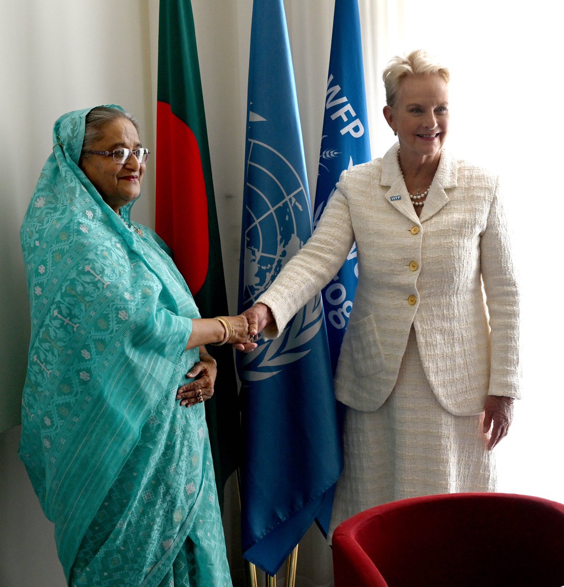 albd1971's tweet photo. Prime Minister Sheikh Hasina today paid a courtesy call on World Food Program (WFP) Executive Director Cindy Hensley McCain in Rome, Italy.
The Prime Minister is in Italy on a three-day visit to attend the "United Nations Food Systems+2 Stocktaking Moment" conference of the World Food Organization (FAO).

#Sheikhhasina @FAO @WFP 
#Bangladesh #UNFSS2023