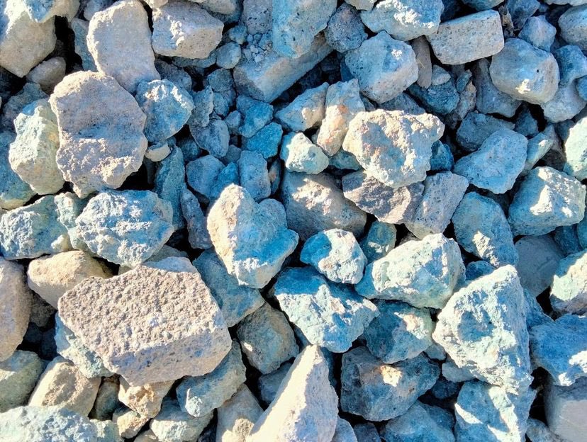 Cuanto tengas que utilizar #árido en tu #obra , opta por el #reciclado ♻️

-Opción más #sostenible 
-Reducción de #residuo en #vertedero 
-Ahorro significativo en tu obra
-Ahorro de energía