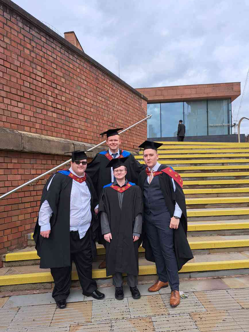 Callum243Callum's tweet photo. 4 amazing years with @ManMetUni  and @ManMetGames reaulted in a wonderful graduation day with some amazing experience! https://t.co/VZRXnN20Mq