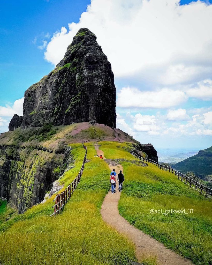 12 of the most amazing Fort Treks in Maharashtra, India🇮🇳 1. HariHar ...