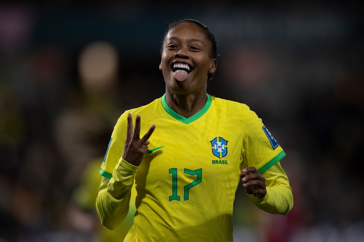 CBF_Futebol's tweet photo. É ela, né?! Anota três gols na conta da @_aryborges! 

📷: Thais Magalhães / CBF https://t.co/WpoAqxghTT