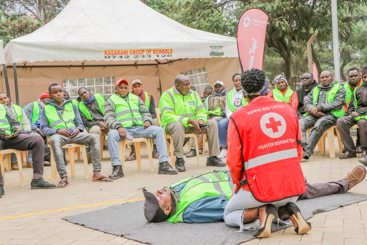 Krcs_NRbBranch's tweet photo. The @KenyaRedCross Society relies on volunteers and staff members who work together to carry out its humanitarian mission. These dedicated individuals play a vital role in responding to emergencies, helping communities during disasters, and promoting health and well-being through various initiatives.