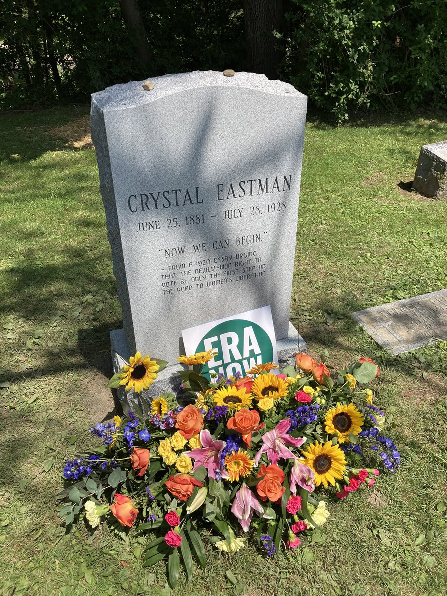 Kate_Kelly_Esq's tweet image. The location of Crystal Eastman's grave has been a mystery for 95 years. 

Until her biography was published in 2020 not even her grandchildren knew where she was buried.

A group of family, historians &amp;amp; advocates re-discovered her plot &amp;amp; placed a proper headstone to honor her.