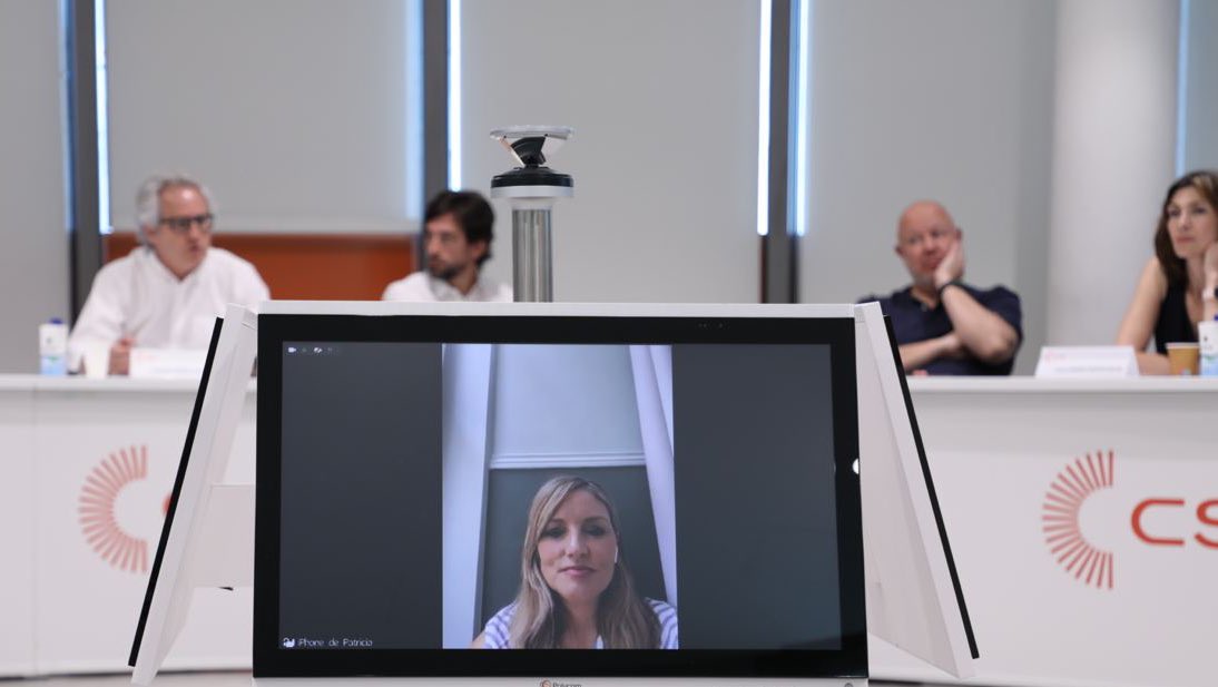 España debe gobernarse desde el centro porque la izquierda y la derecha nunca entenderán la idiosincrasia de nuestro país.

Ante el bloqueo, retroceso o gobiernos infames, solo cabe trabajar para que los españoles vuelvan a votar con ilusión para transformar nuestro país.