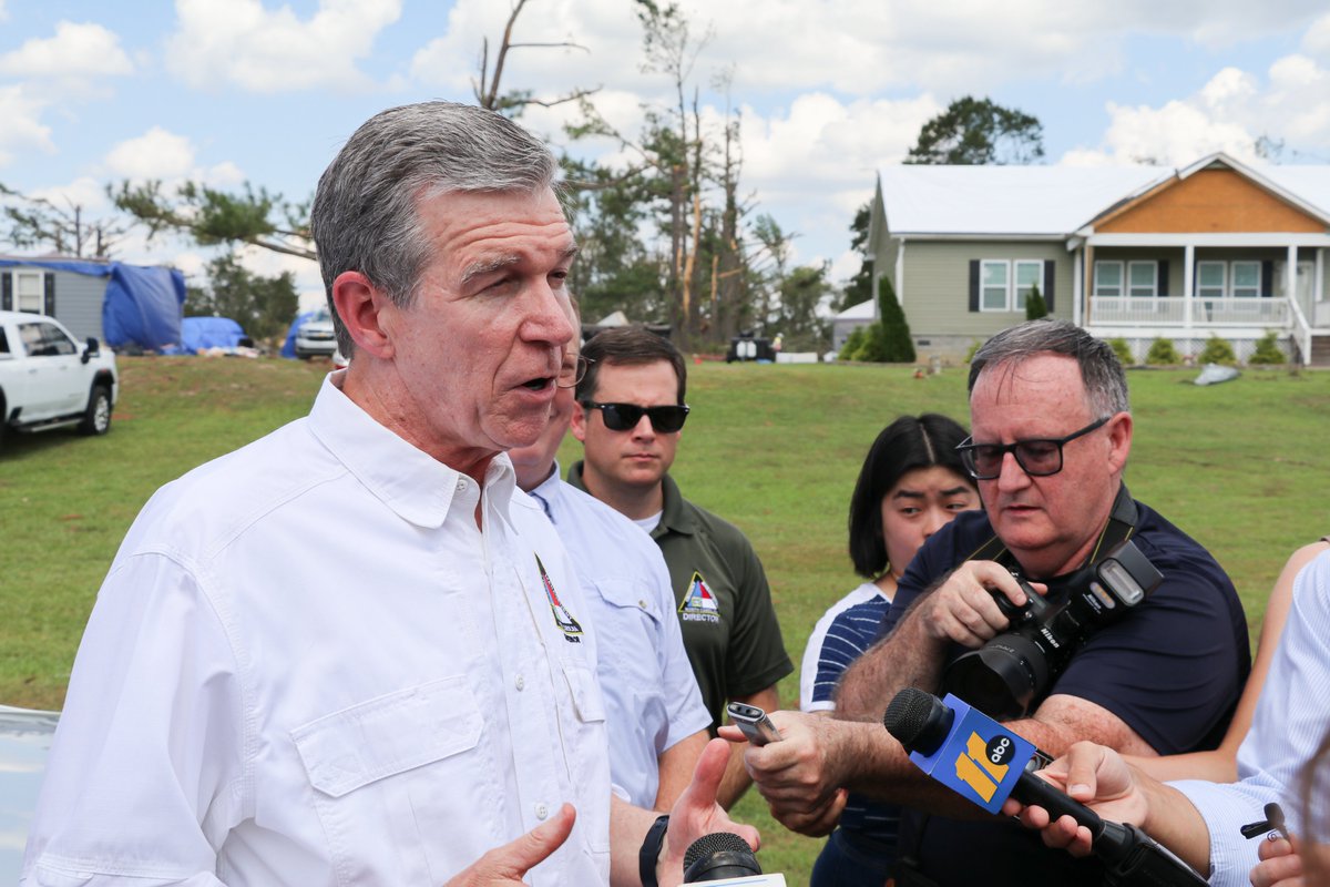 NashCountyNC's tweet photo. Governor Roy Cooper visited Nash County this weekend to tour the areas devastated by last week's tornado. Traveling with the Governor were state and local officials as well as staff from Nash County Emergency Services and the Sheriff's Office. https://t.co/OsIpdcW5vG