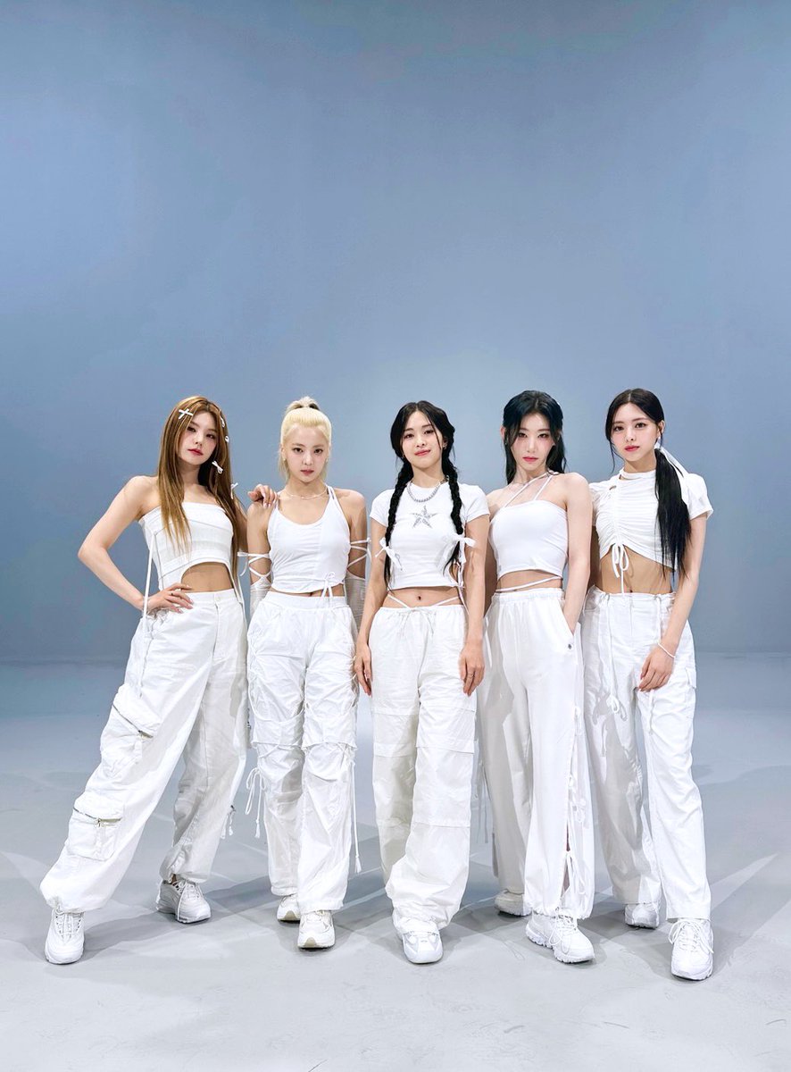 ITZY “None of My Business” Performance Video 

🥊 Coming Soon 🥊
2023.07.25 TUE 0AM (KST) | 07.24 MON 11AM (EDT)

#ITZY #MIDZY <a href="/ITZYofficial/">ITZY</a>
#ITZYComeback
#ITZY_KILLMYDOUBT
#ITZY_CAKE #ITZY_NOMB
#ITZY_NoneofMyBusiness