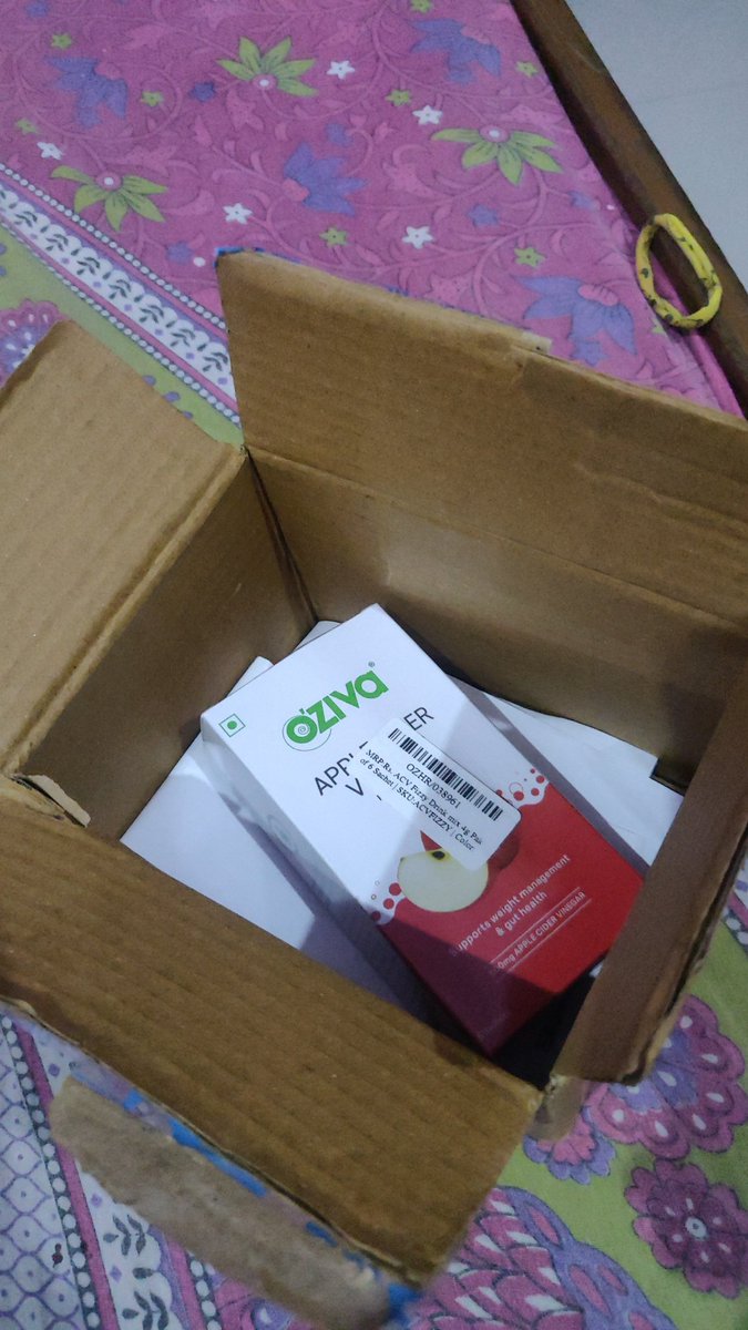 samadhannow's tweet photo. Hi, @Flipkart my order I'd is OD428678697434354100

I was supposed to get 5packs of oziva apple cider vinegar instead received only one pack. . . And bill stated that it has 30 sachets... Please help https://t.co/ki5DHgRgcr