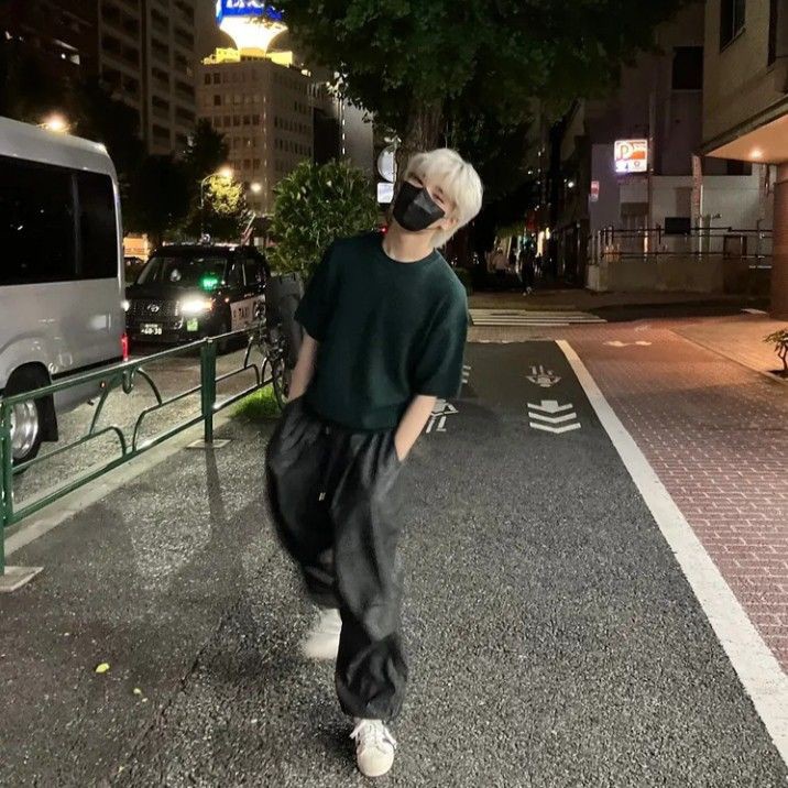 luvieeechaniee's tweet photo. late night walk with my babyy~
#SSD #StaySelcaDay #StrayKids #I_N #아이엔 https://t.co/6K9Izk7InP