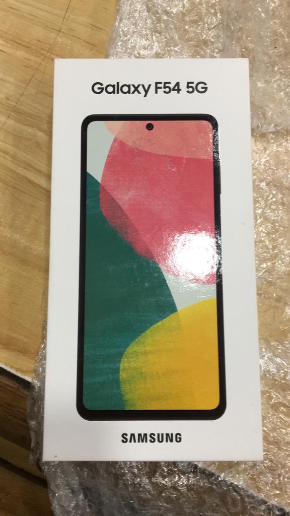 pardeep7679's tweet photo. Thank you so much @stufflistings brother for this lovely gift 🤩🥳❤️🙌🏻 
I can't express my happiness at this point 😭🥰🤩
#stufflistingsarmy https://t.co/L3pQqOYUU4