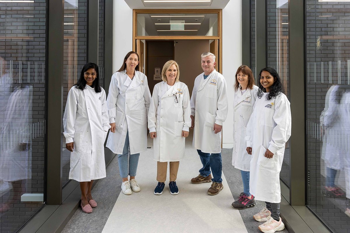 DkIT_ie's tweet image. The brand new @dkitscience building is completed and will be ready to welcome students this September. The excitement around the campus is tangible as staff have started to move state-of-the-art lab equipment into the 1300 sqm facility: tinyurl.com/twbr9dks
#dkitscience