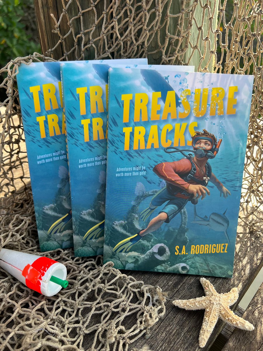 💎#BOOKGIVEAWAY! 💎

🎣 Reel in a copy of the newly released paperback version of TREASURE TRACKS to celebrate #SharkWeek. 

3 winners will receive signed author copies.

To enter: F + RT and reply with a species of shark.🦈 Ends 7/27/23. US only. #SummerReading #mglit #divein 🤿