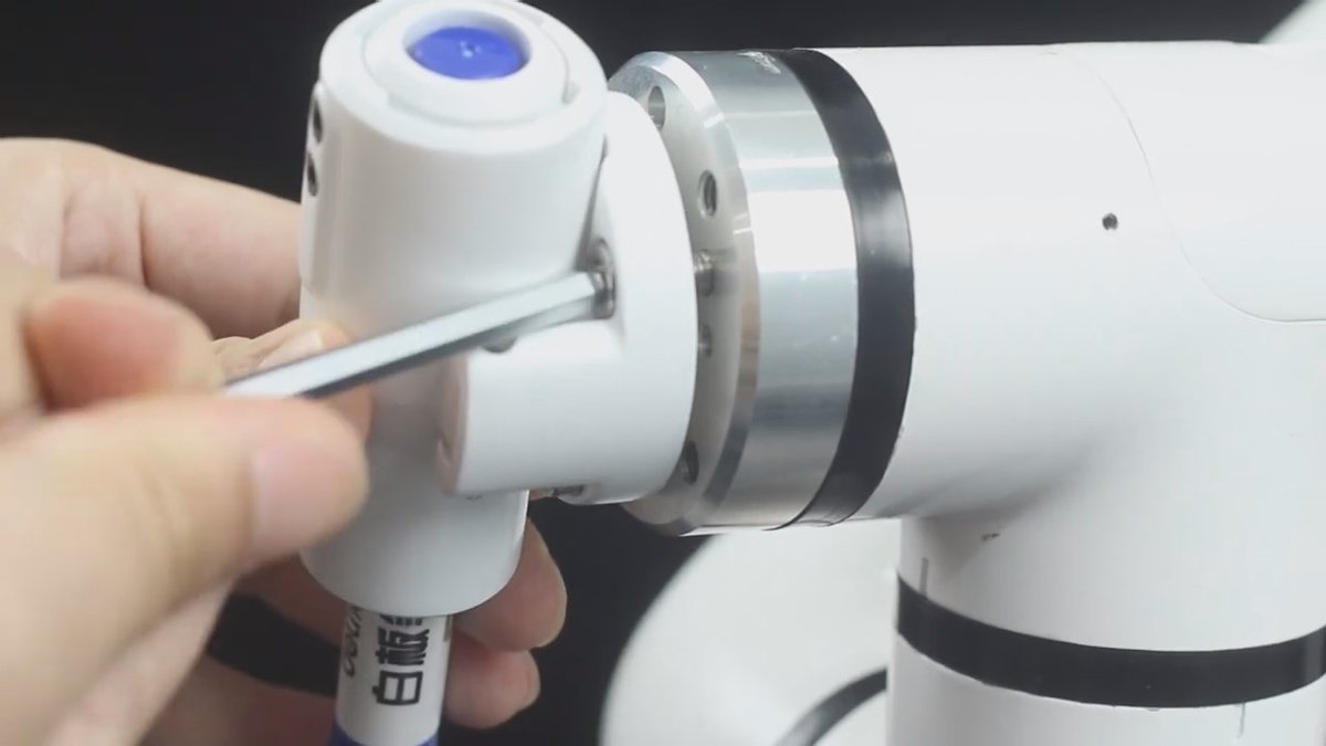 CobotMy's tweet image. 🚀Now it&apos;s time to unleash the full potential of your myCobot 320 and myCobot Pro 600 with the added capabilities of these accessories! Let them work their magic in your projects.🤖 bit.ly/3Qa6kpj 💡 #RoboticsTutorials  #RobotAccessories