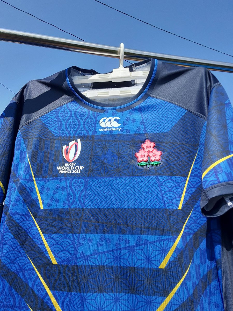 JAPAN_RUGBY2019's tweet photo. The Rugby Alternate Replica Jersey.🌸
#RWC2023
#JAPAN_RUGBY 🌸
#あなたの声援がラグビー日本代表の力になるのだ。 💪🌸
#GoWithTheBrave 🌸
#WeAreBraveBlossoms 🌸
#BRAVEBLOSSOMS 🌸
#あなたの声援が日本代表の力になるのだ。 💪🌸
#夜桜ジャージ 🌸
#NIGHTBLOSSOMS 🌸
#ONETEAM2023 🌸 https://t.co/trGv7gRqoX