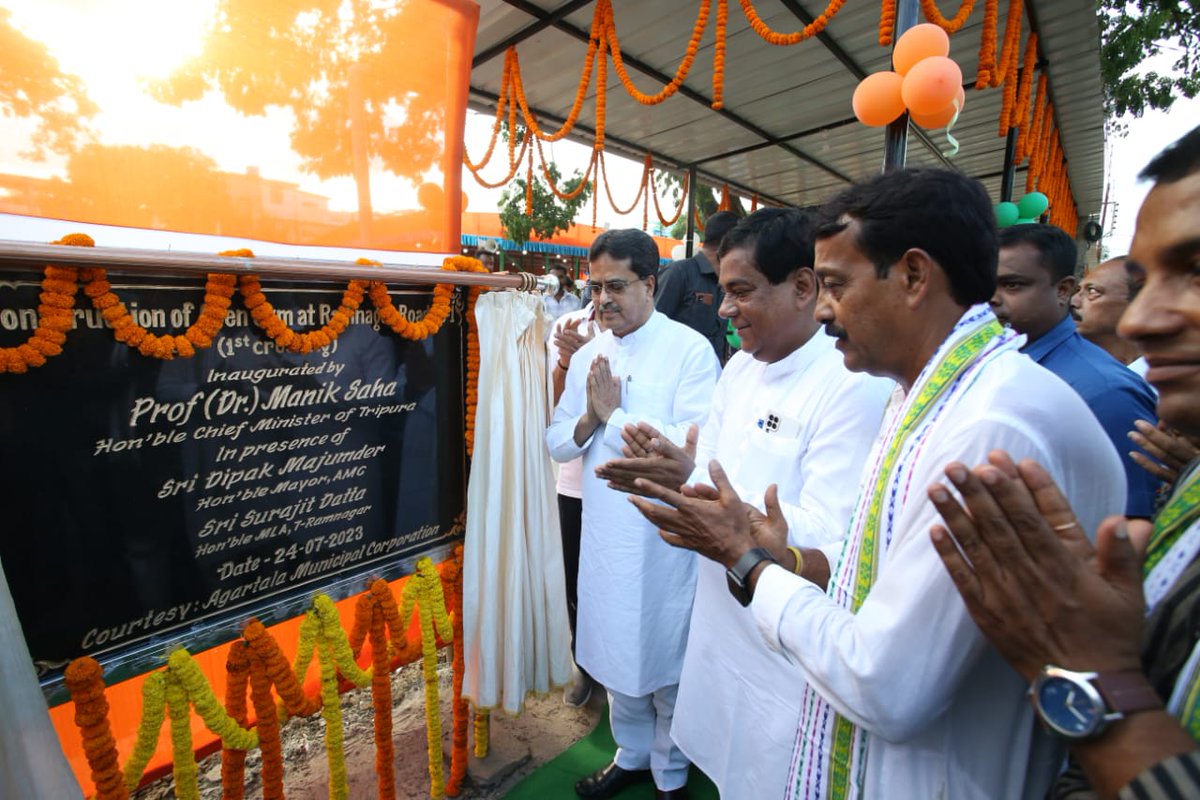 DrManikSaha2's tweet photo. Physical exercise & sports activities are very important to keep the body & mind healthy. In this view, the present State Government is working with a special focus on infrastructure development so that the people can involve themselves with sports & physical exercise including gym and stay fit.

Today inaugurated an Open Gym facility set up by Agartala Municipal Corporation at Ramnagar Road No- 1 (first crossing) under ward no-16.

#FitIndia
