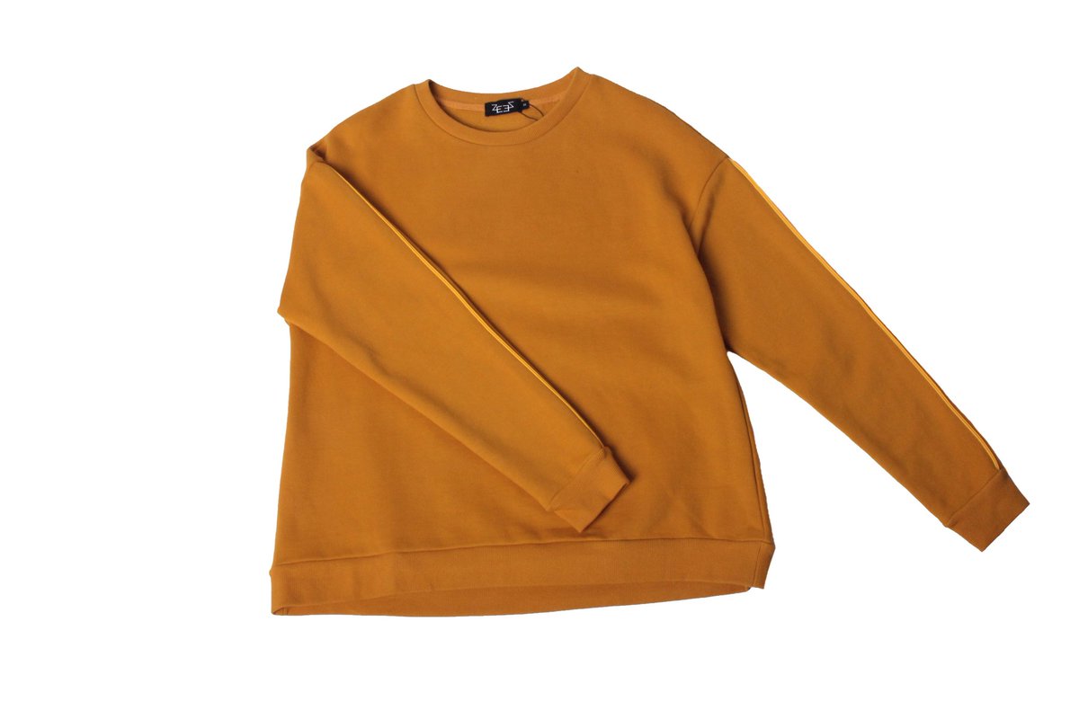 _alraqeba's tweet image. Sweatsuit - Orange
 AVAILABLE IN DIFFERENT SIZES.
PLACE YOUR ORDER.

#shopifydropshipping #shopify #shirt #supportsmallbusiness #sweatsuit #shopping