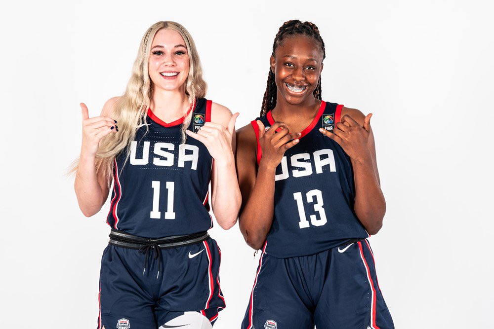 GamecocksTalk's tweet photo. Will the dynamic duo of @chloe1kitts and @JoyceEdwards24 suit up for @GamecockWBB?? https://t.co/evFo6Zy9BW