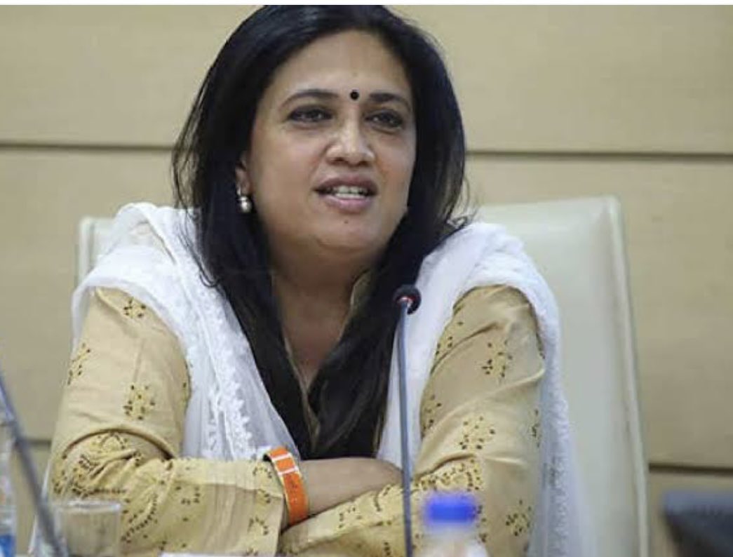 Viक़as tweet media