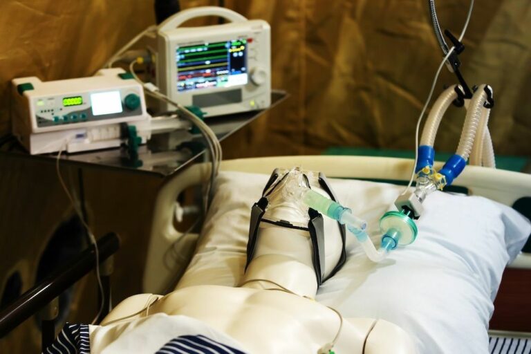 HealthySim's tweet photo. New Article: "How to Run a Clinical Simulation Program Without a Simulation Center" #SimProgram #SimCenter - https://t.co/YqX6BhCG84 https://t.co/1aT7Nlv1ha