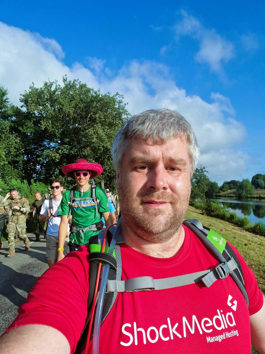 Onze topper Jaap-Jan van der Veen heeft voor de twaalfde keer op rij de Nijmeegse Wandelvierdaagse uitgelopen!🏅🔥 Jaap-Jan, we zijn trots op jouw doorzettingsvermogen en vastberadenheid. Gefeliciteerd met deze indrukwekkende prestatie!💪

#nijmeegsevierdaagse #developer #java