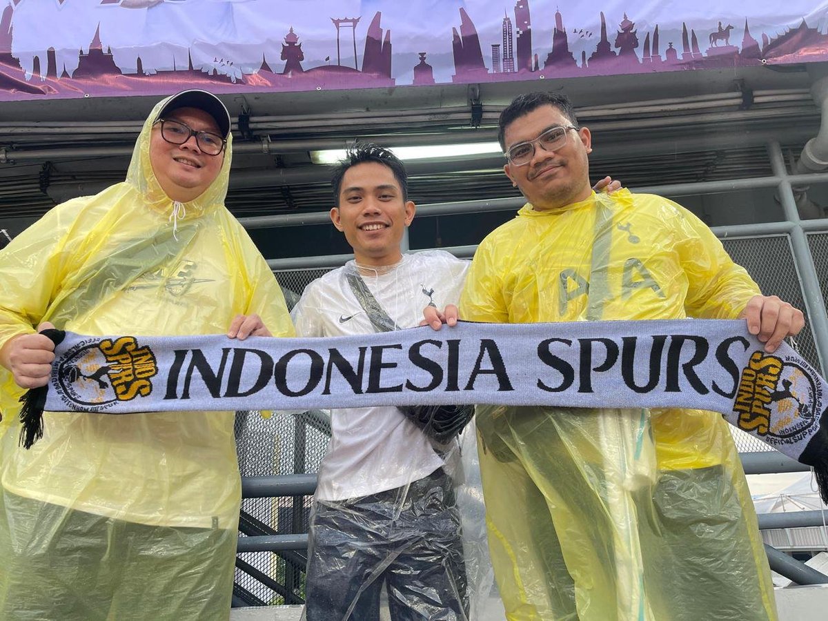 𝘞𝘢𝘭𝘢𝘶 𝘣𝘢𝘥𝘢𝘪 𝘮𝘦𝘯𝘨𝘩𝘢𝘥𝘢𝘯𝘨, 𝘪𝘯𝘨𝘢𝘵𝘭𝘢𝘩 𝘬𝘶 𝘬𝘢𝘯 𝘴𝘭𝘢𝘭𝘶 𝘴𝘦𝘵𝘪𝘢 𝘮𝘦𝘯𝘫𝘢𝘨𝘢𝘮𝘶 🎶