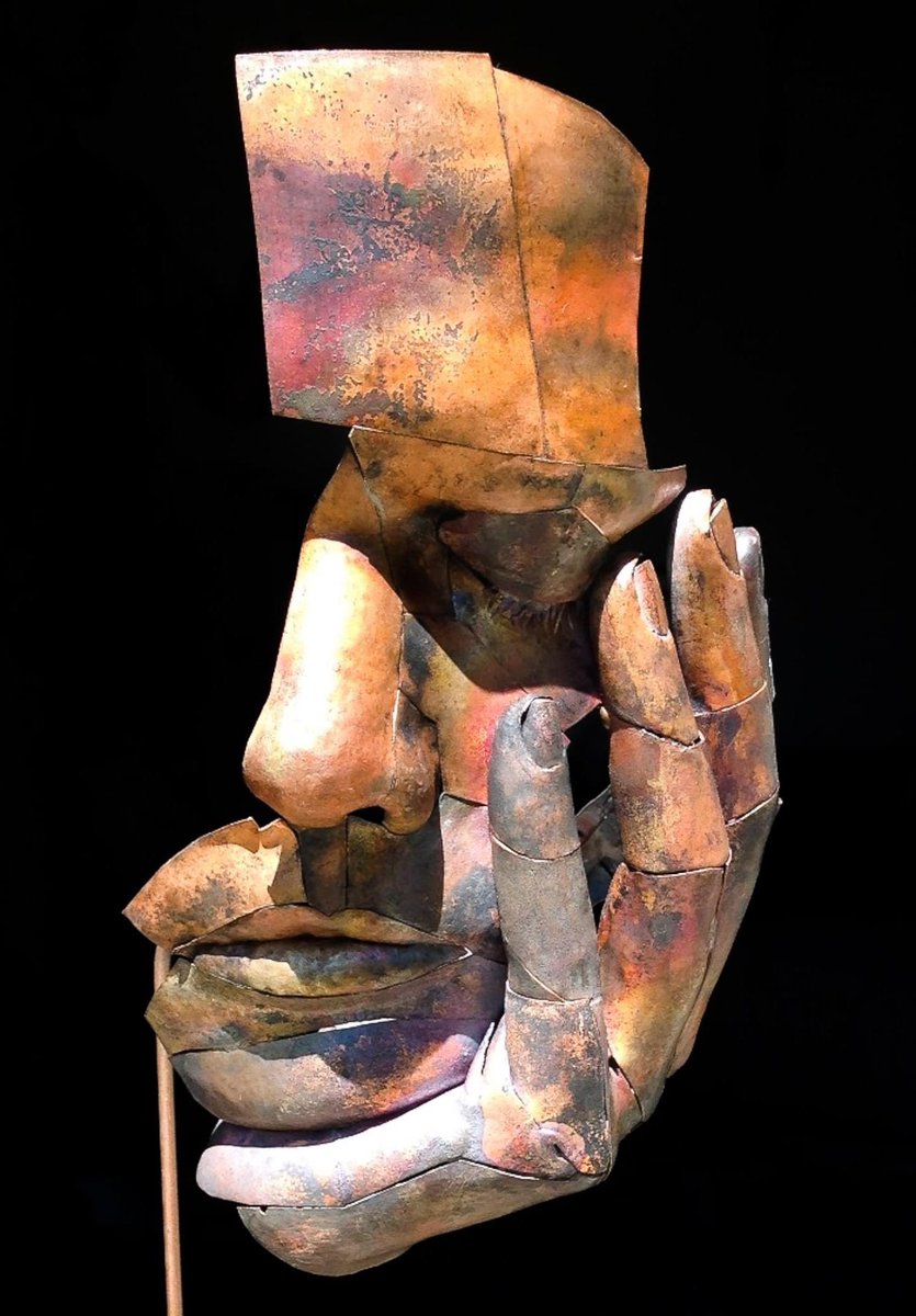 Thinker.

by Matteo Baroni Sculpture