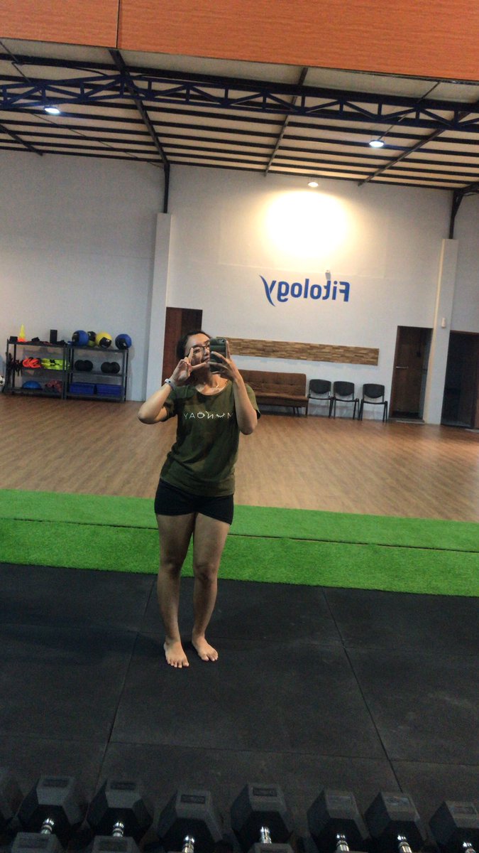 nmfereey's tweet image. So far ini jadi best decision yang aku buat di tahun ini
Semoga bisa ttp kek gini ya vibesnya
Kerja tp bawaannya bisa happy terus
Walopun kadang overwork time tp bisa enjoy soalnya sambil haha hihi 🥹☺️