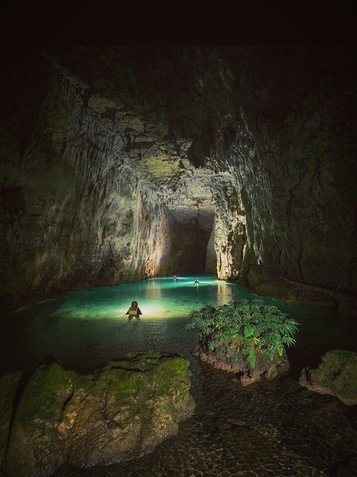 VertigoWarrior's tweet photo. 15 adventure activities &amp; destinations in India for the ultimate thrill

1. Caving in Meghalaya https://t.co/oaEFg1Seee