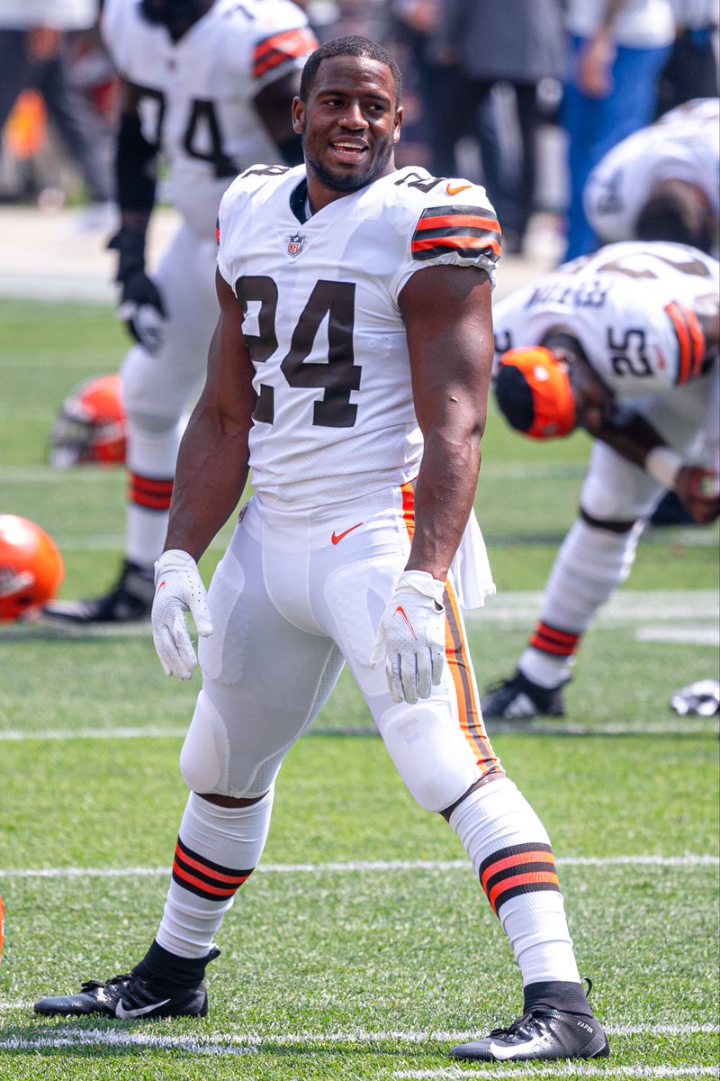 TheLandPCShow's tweet photo. “Nick Chubb is the type of player and person you hope is with the organization as long as possible, period” - Andrew Berry #Browns https://t.co/kDIm6CuC50