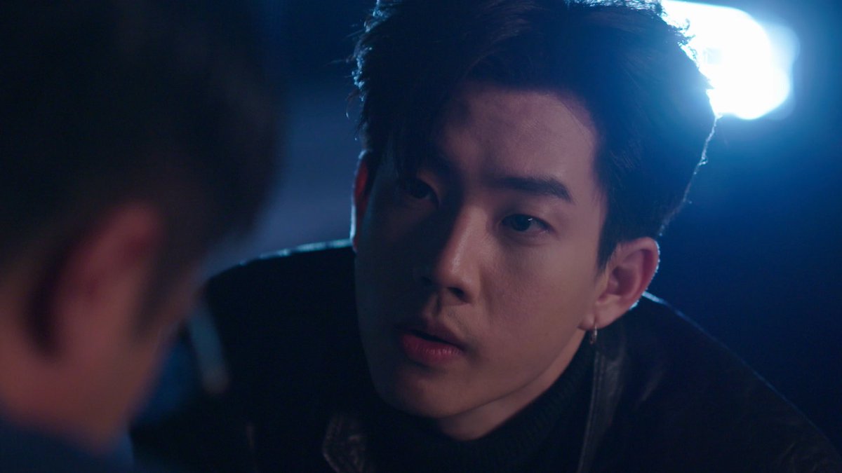 TheJungleSeries's tweet image. นี่ก็ตัวพ่อ กับ ผู้คุมบาร์ โอ๊ยหล่อโว้ยย 😍
#TheJungleSeriesEP1 #GMMTV @off_tumcial @wixxiws