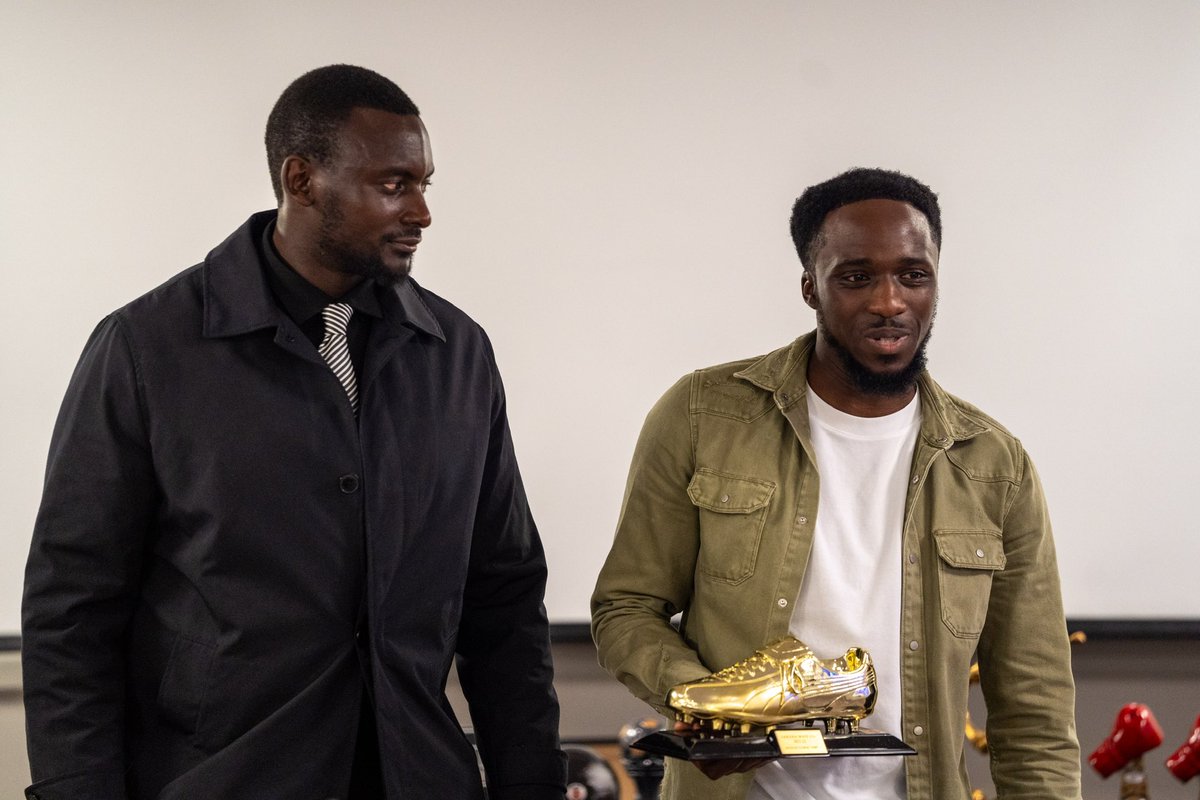 sedonsfc's tweet photo. Double Award for a Club Legend ‼️ 

Congratulations @palmsldn who marks his 6th year at the Club by receiving the Supporters Player of the Year voted by the Don Family Worldwide 🌍 

Also receiving the Golden Boot Award for the 3rd consecutive season. #BuildHimAStatue https://t.co/h2cFBRBp4P