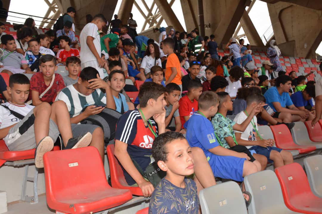 mosqueedeparis's tweet photo. Les enfants ont aussi découvert le stade olympique Miloud Hadfi d’Oran et ont pu s’amuser au parc Mostaland. https://t.co/AQwdc37yNp