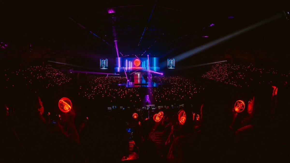 deer o._.o tweet media