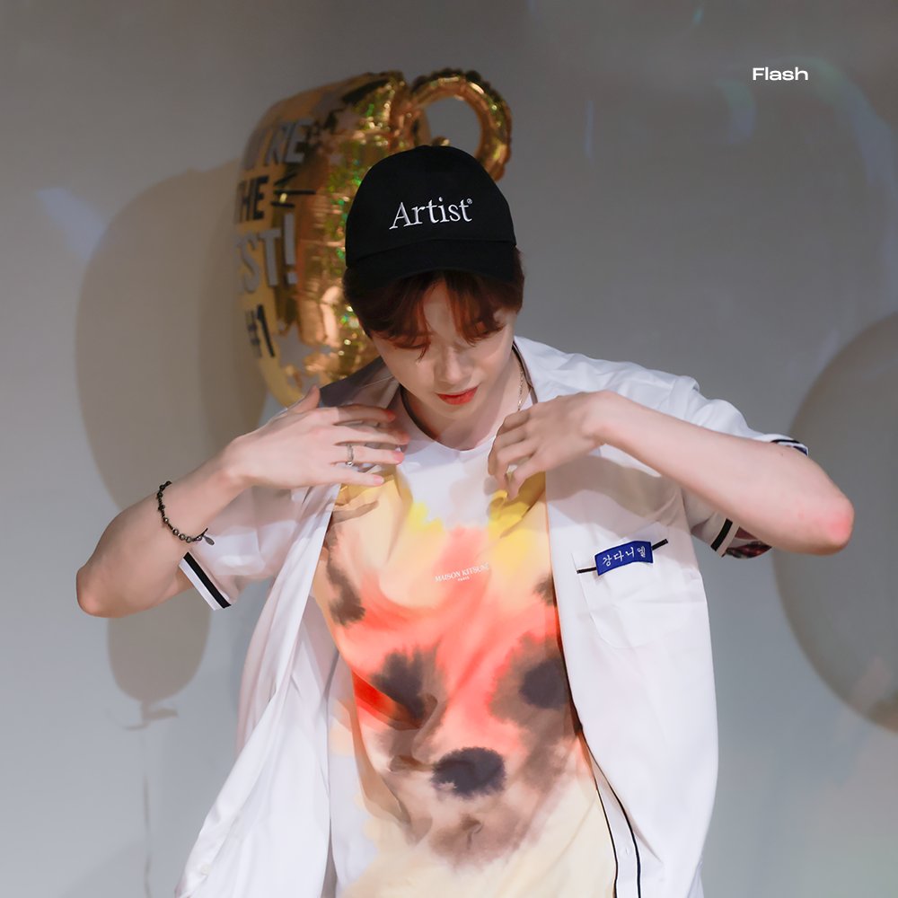 Flash961210's tweet photo. 230723 제이제이뮤즈 팬싸인회
#강다니엘 #KANGDANIEL https://t.co/Klv1WPC3H8