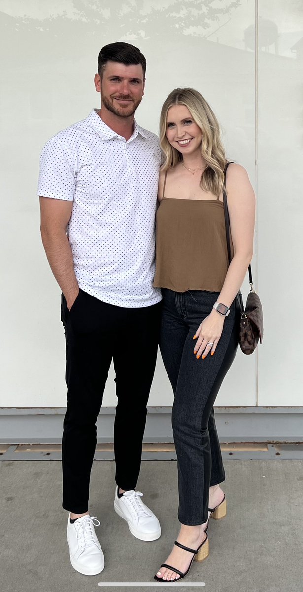 tsutherland10's tweet photo. 3 years! Happy anniversary babe!! Another year full of blessings, I love you!! https://t.co/P0xJNEXOiQ