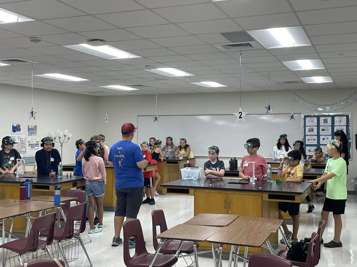 LMS officially welcomed kids back in the building this morning for STEAM Camp! <a href="/LeanderTigers/">Leander MS</a> <a href="/EmSmith_Faught/">Emily Faught</a> <a href="/MrCoachHaug/">MrCoachHaug</a> #1LISD