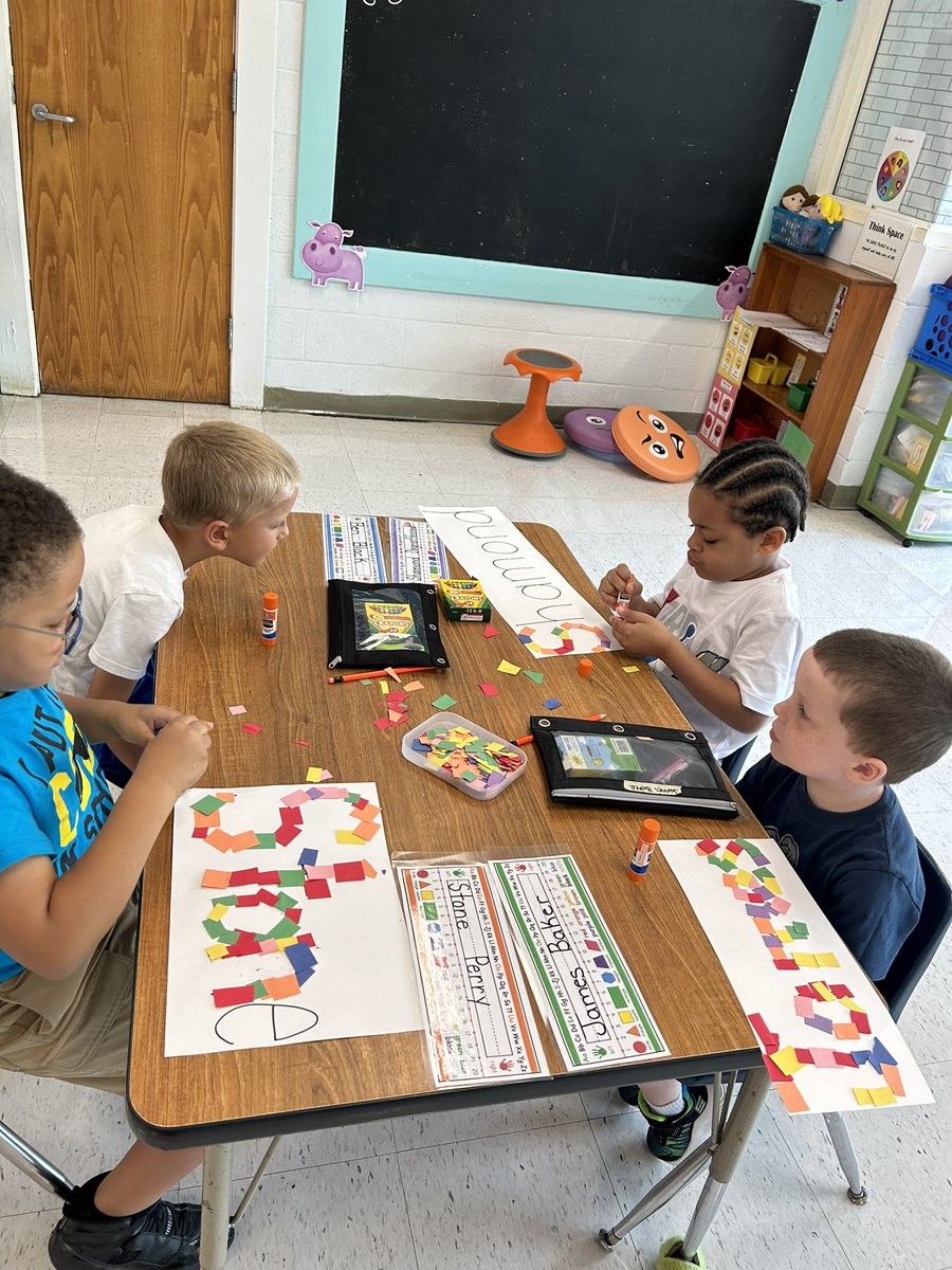 MrsCooper1991's tweet image. Kindergarten is working really hard this morning. @PtownElem @MsC_PtownElem #pandastrong #pandaslead #pandaslevelup