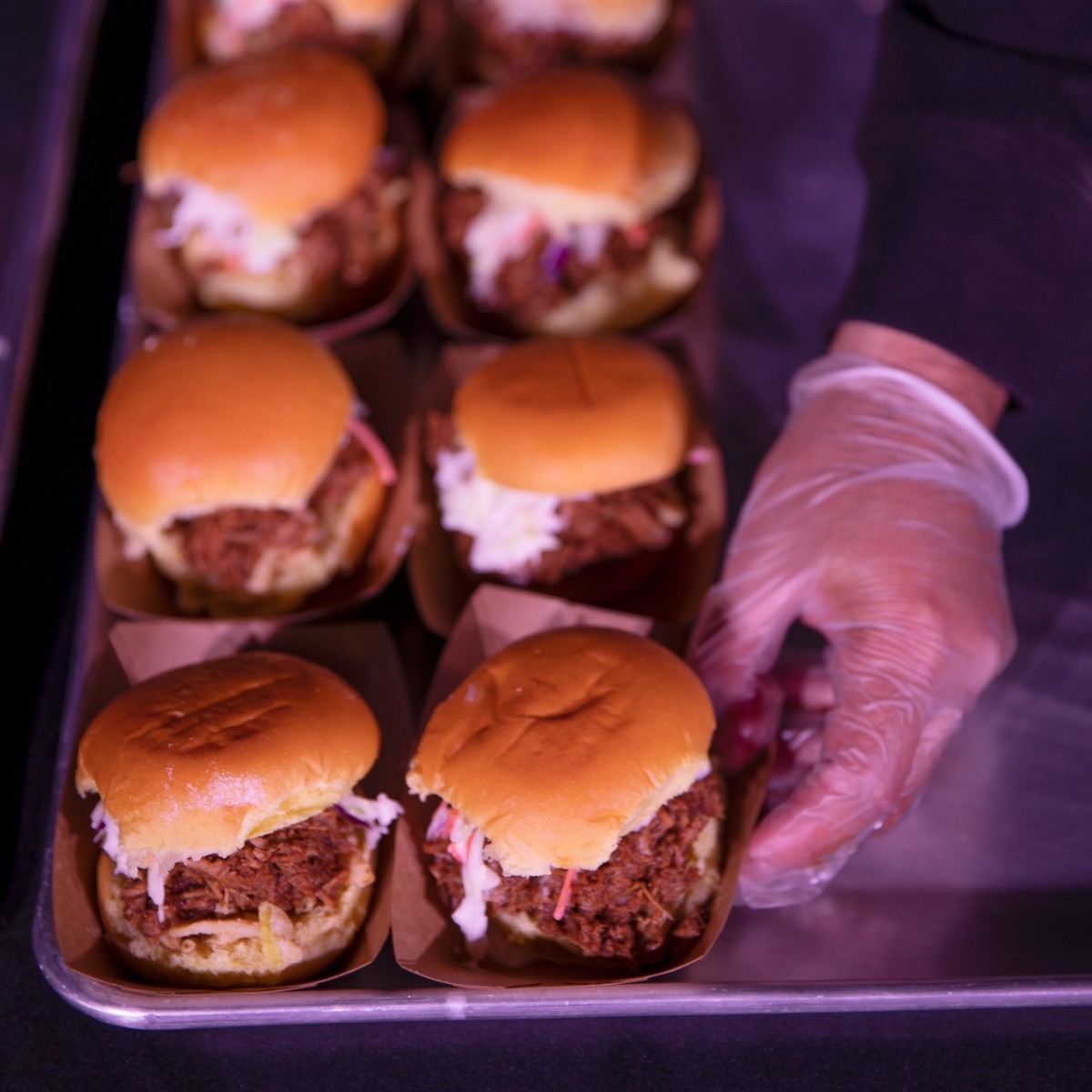 ArborHospice's tweet image. Barley, BBQ &amp;amp; Beats is coming to #AnnArbor this fall - and we're looking to feature the community's best food and drinks! 🍴🥃 
 
Interested Ann Arbor #pitmasters &amp;amp; #distillers should contact Kim Streich at kstreich@hom.org
 
We hope to see you there! fal.cn/3A8UD